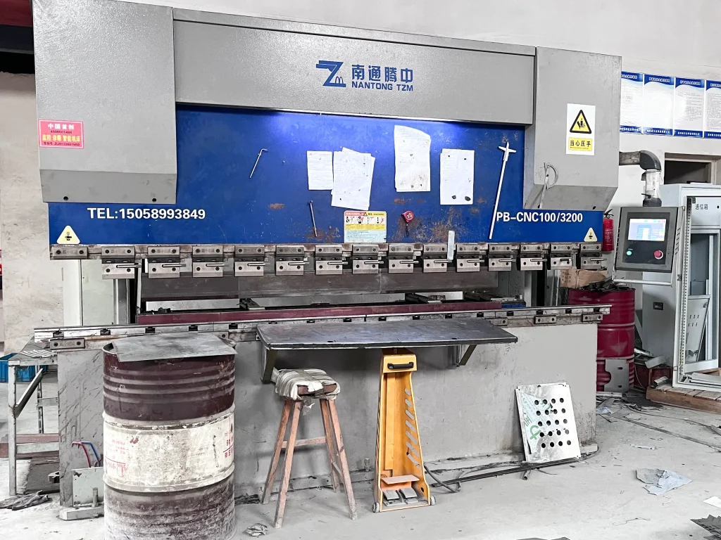 CNC bending machine